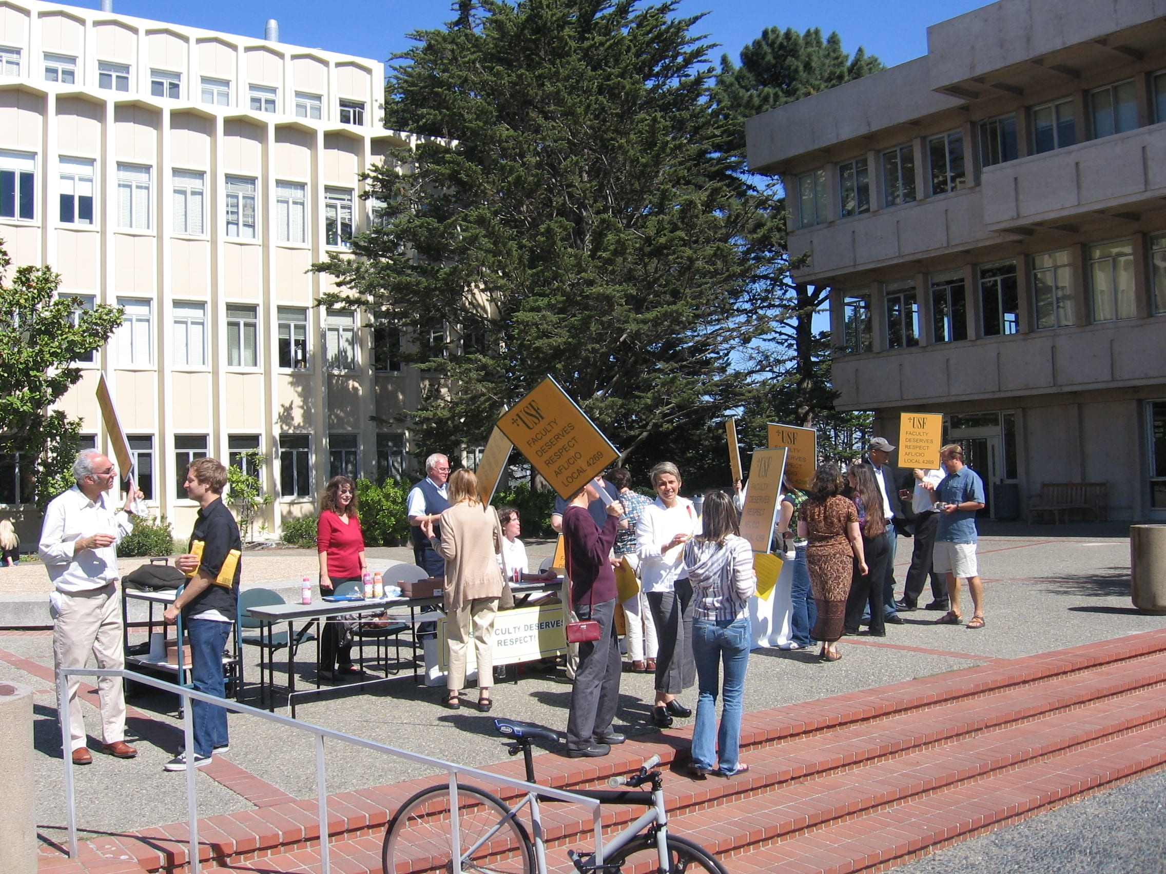 Faculty and Librarians on Harney Plaza on Monday