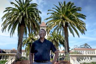 Elk Grove native and former NBA player and coach Bill Cartwright was a basketball star at USF, and is now the school’s new director of special initiatives.